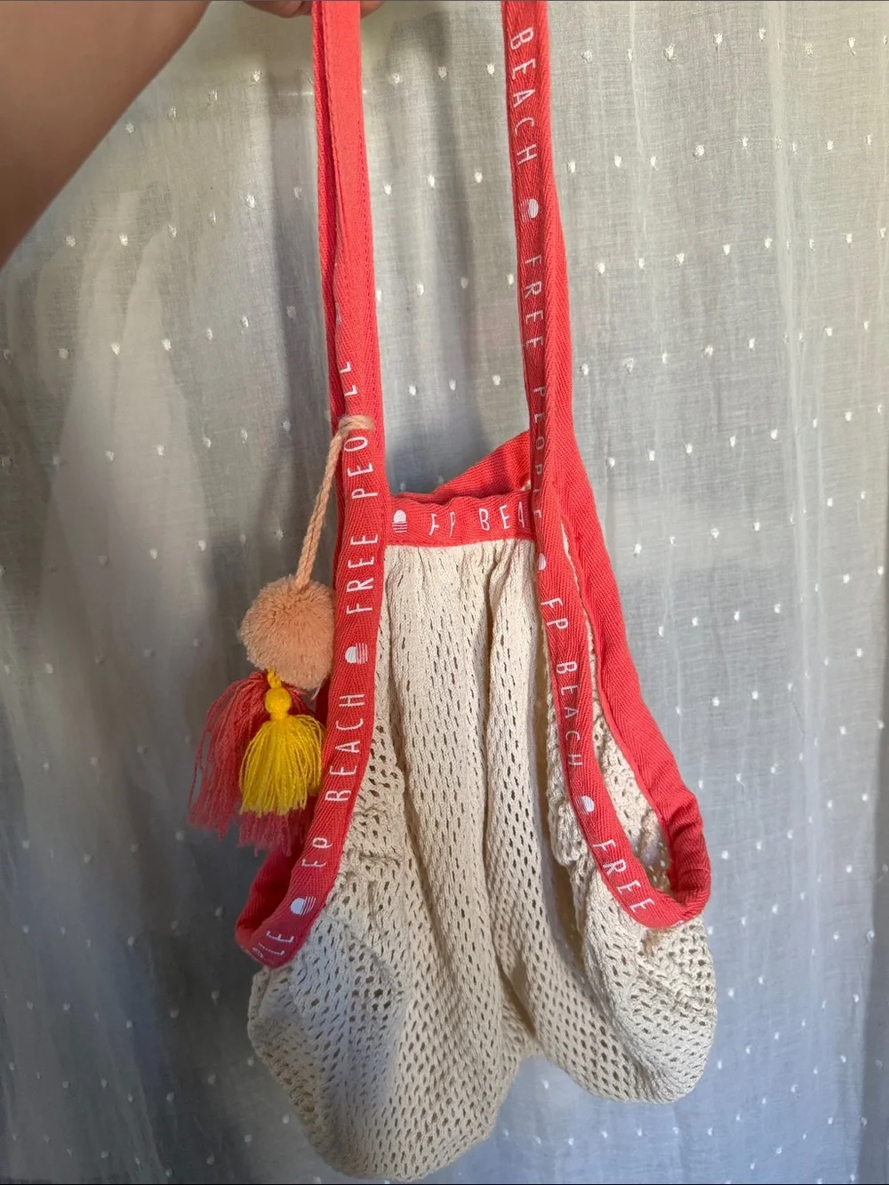 Free People Cream Mesh beach Tote with Pink Trim and Tassel - Picture 3 of 3